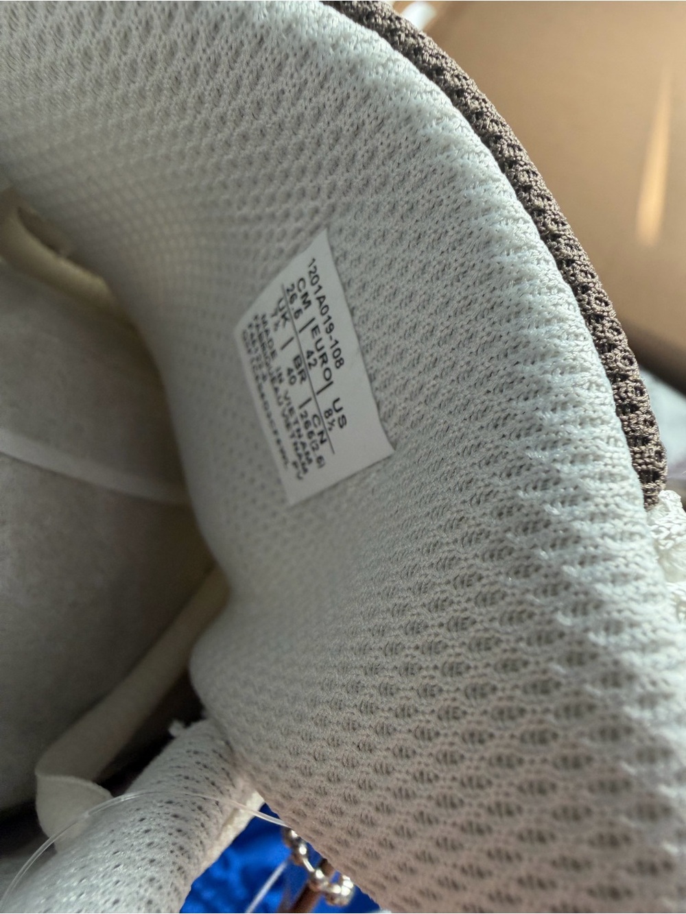 ASICS size 8.5 - Picture 6 of 7